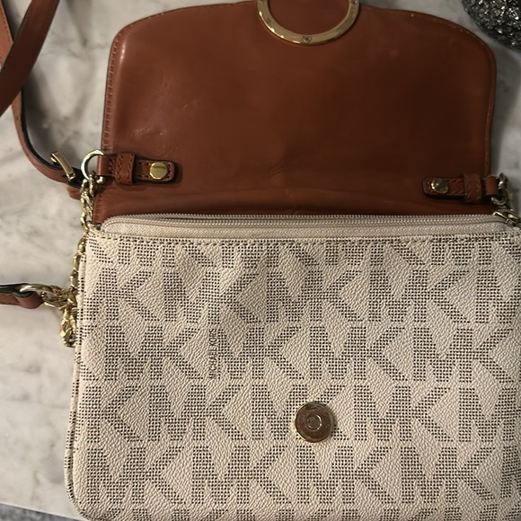 Michael Kors - Picture 4 of 5